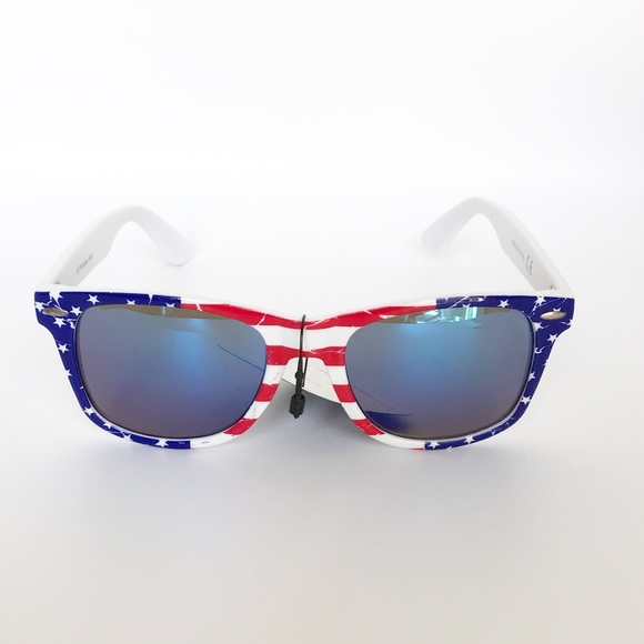 Foster Grant Other - Men’s Foster Grant Flag Design Plastic Sunglasses